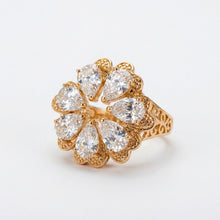 Load image into Gallery viewer, Bouquet Diamond Ring