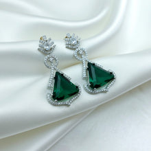 Load image into Gallery viewer, 1 Ct Green Emerald Earrings