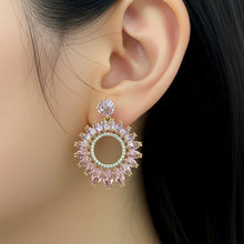 Load image into Gallery viewer, Sapphire Gold Earring
