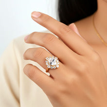 Load image into Gallery viewer, Flame Emerald Ring