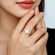 Load image into Gallery viewer, Studded Heart Ring