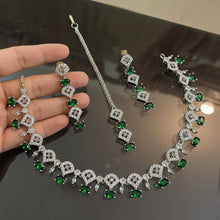 Load image into Gallery viewer, Emerald Green Diamond Set 1 Ct