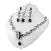 Load image into Gallery viewer, Classic Butterfly Bridal Set - vistoso.pk