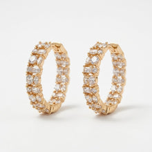 Load image into Gallery viewer, Sapphire Baguette Earring (26mm)