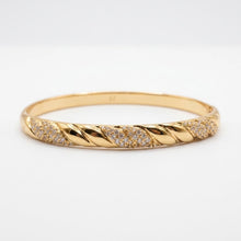 Load image into Gallery viewer, Zircon Crest Bangle