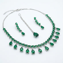 Load image into Gallery viewer, Green Waterdrop Necklace Set