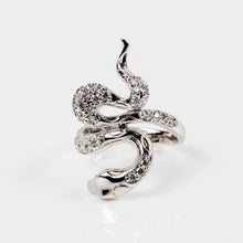 Load image into Gallery viewer, Snake jewel Ring - vistoso.pk