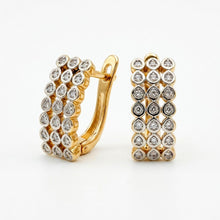 Load image into Gallery viewer, Quartz Hoop Earrings (15mm)