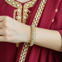 Load image into Gallery viewer, Orbit Bangle