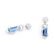 Load image into Gallery viewer, 1 Carat Silhouette Earring
