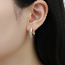 Load image into Gallery viewer, Pearl Earring
