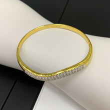 Load image into Gallery viewer, Openable Diamond Studded Copper Bangle
