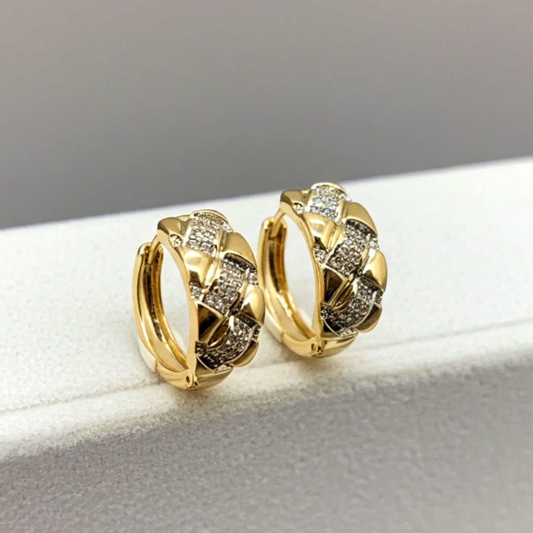 Chunky Gold Hoop Earrings (17mm)