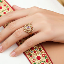 Load image into Gallery viewer, Heart Diamond Cluster Ring
