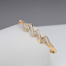 Load image into Gallery viewer, Crystal Orchard Bangle - vistoso.pk
