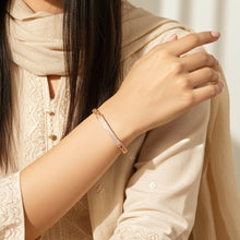 Load image into Gallery viewer, Diamond Studded Bracelet - vistoso.pk
