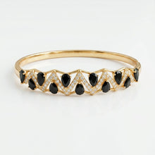Load image into Gallery viewer, Black Petal Bracelet
