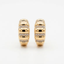 Load image into Gallery viewer, Royal Diamond Studded Earring (17mm)
