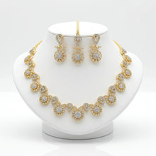 Load image into Gallery viewer, Natural Floral Bridal Set
