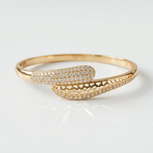 Load image into Gallery viewer, Crystal Orchid Bracelet
