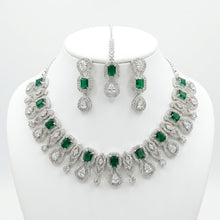 Load image into Gallery viewer, Green Natural Floral Bridal Set
