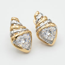 Load image into Gallery viewer, Quartz Hoop Earrings (18mm)
