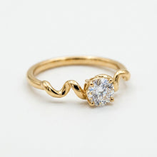 Load image into Gallery viewer, Gold Solitaire Ring
