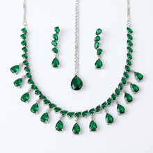 Load image into Gallery viewer, Green Waterdrop Necklace Set
