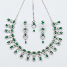 Load image into Gallery viewer, Green Natural Floral Bridal Set
