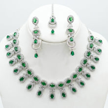 Load image into Gallery viewer, Green Natural Floral Bridal Set
