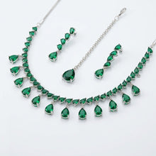 Load image into Gallery viewer, Green Waterdrop Necklace Set
