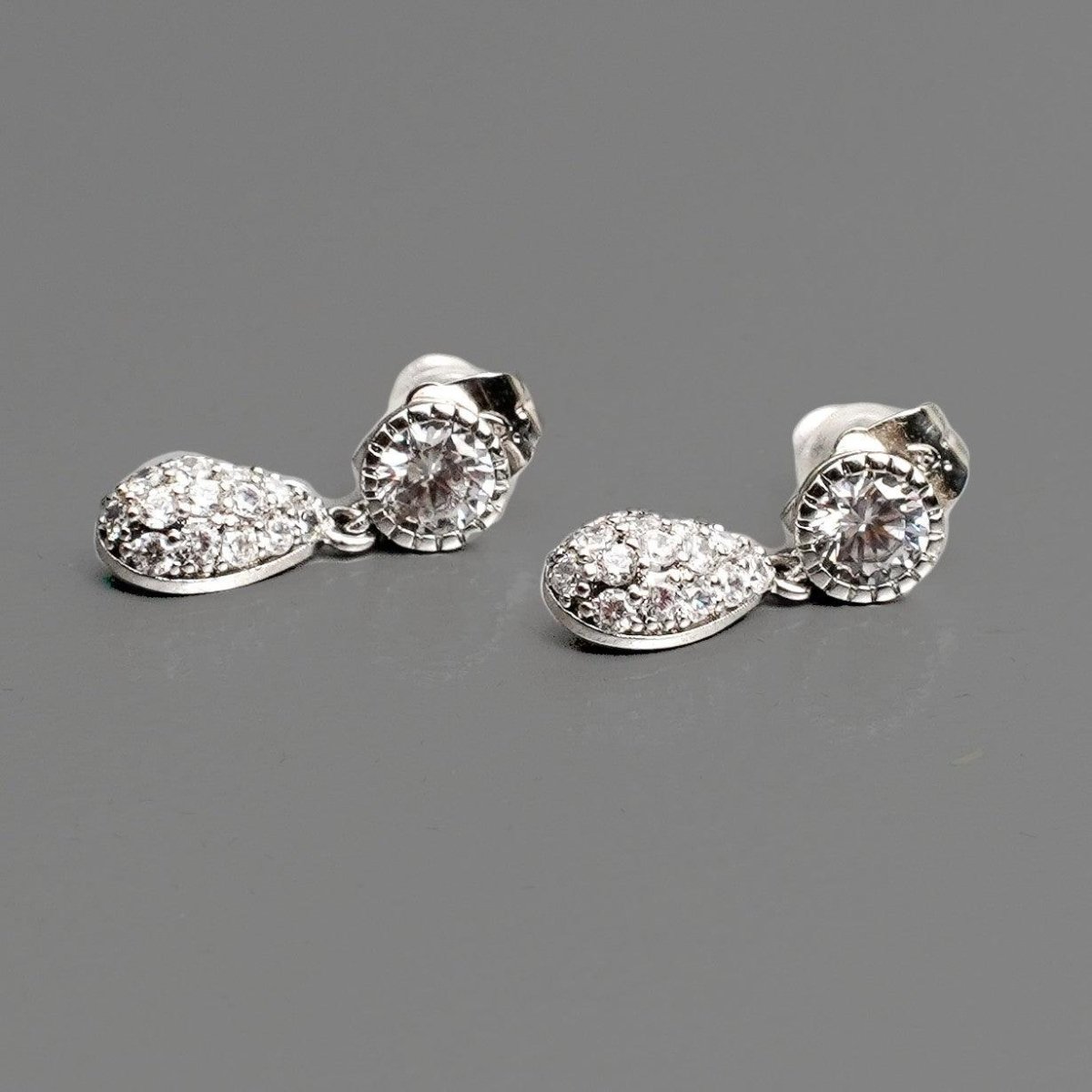 Diamond Earring (18mm) - vistoso.pk