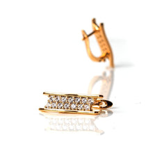 Load image into Gallery viewer, Perplexity Ear Earring (22mm) - vistoso.pk
